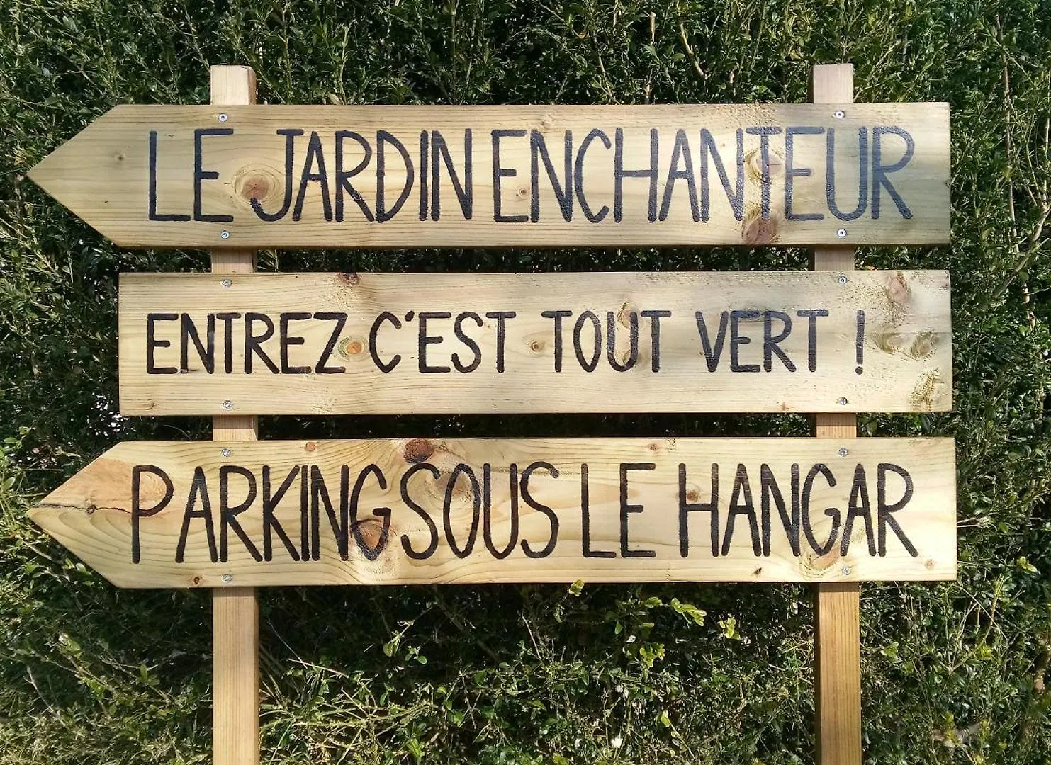 Le Jardin Enchanteur, Chaleureuse Maison D'Hotes Eco-Responsable, Calme Et Accueillante Loperec Bed & Breakfast