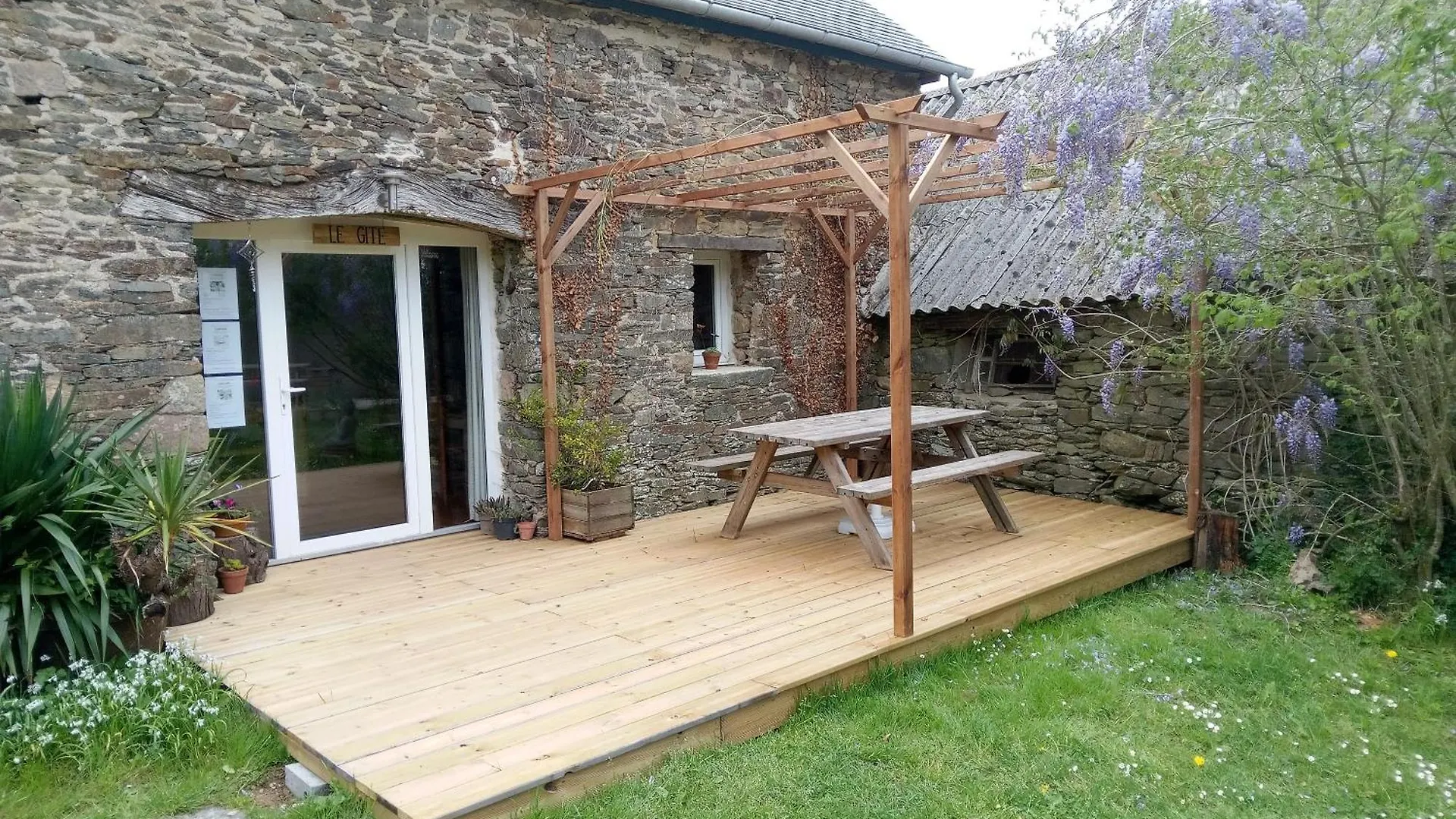 Le Jardin Enchanteur, Chaleureuse Maison D'Hotes Eco-Responsable, Calme Et Accueillante Loperec 0*,  France